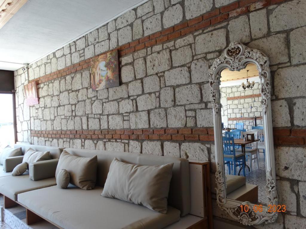 Hôtel Surya Butik à Alaçatı Extérieur photo